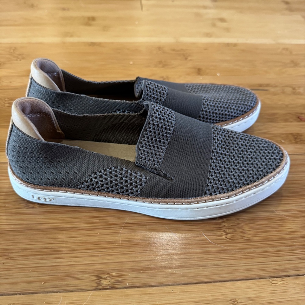 UGG knit flats - Picture 2 of 5
